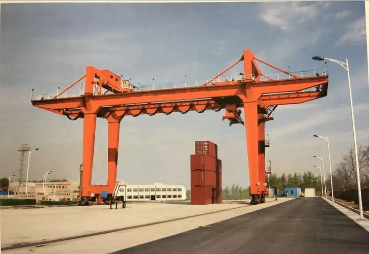 福建漳州碼頭集裝箱起重機廠家設備類型